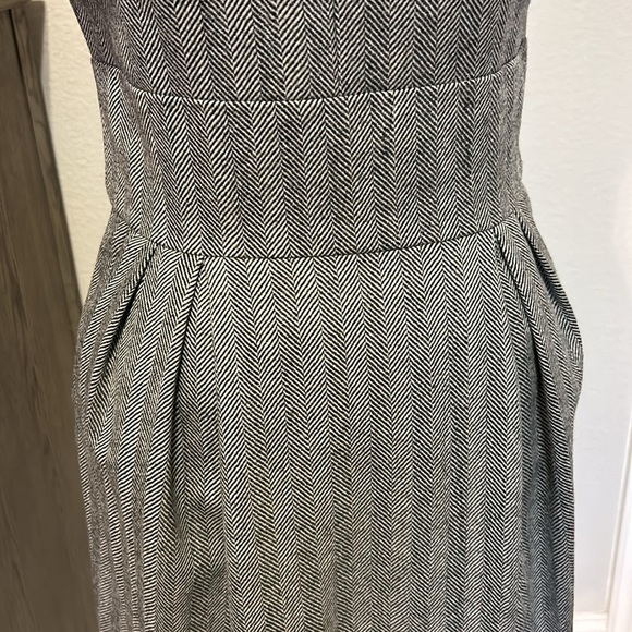 Adam Adam Lippes | Black & White 100% Wool V Neck Shift Dress | Size 0 - Picture 5 of 14